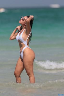 Liziane Gutierrez Swimsuit